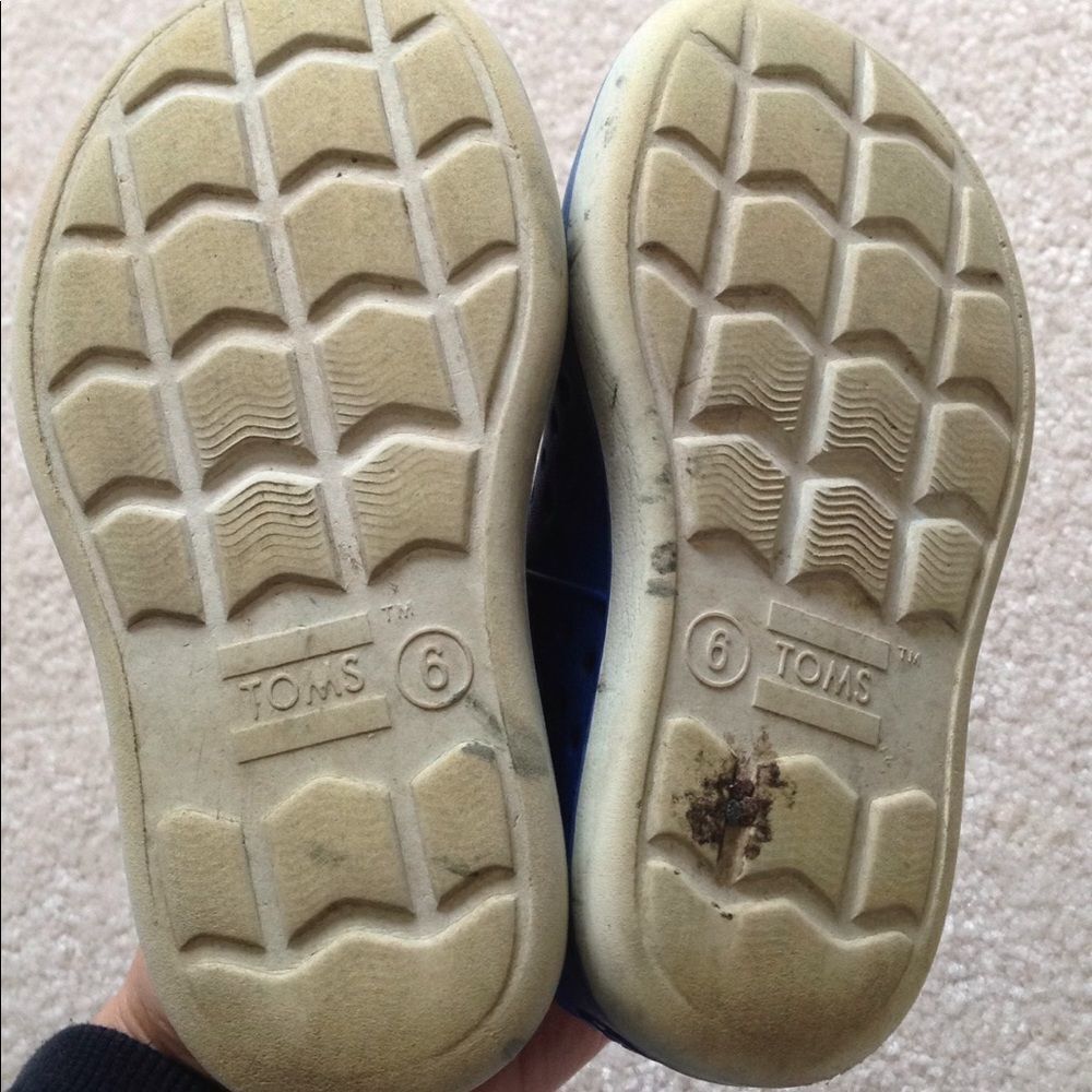 Toms - Picture 4 of 6